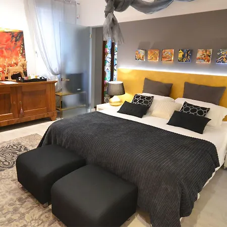 Venice Art Design And * Mestre