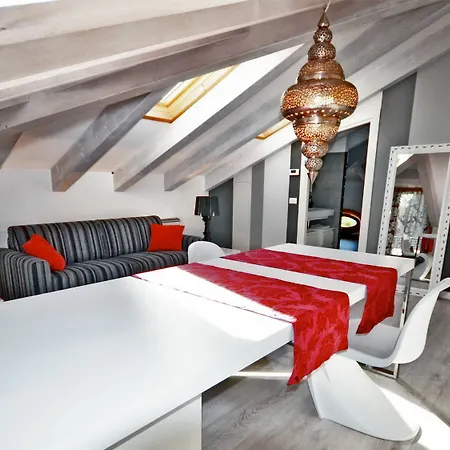 Venice Art Design And Couette-café
